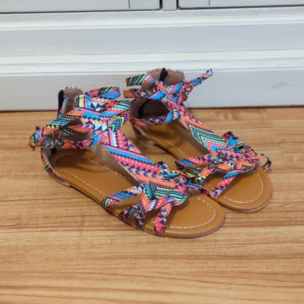 Aztec Sandals NWOB